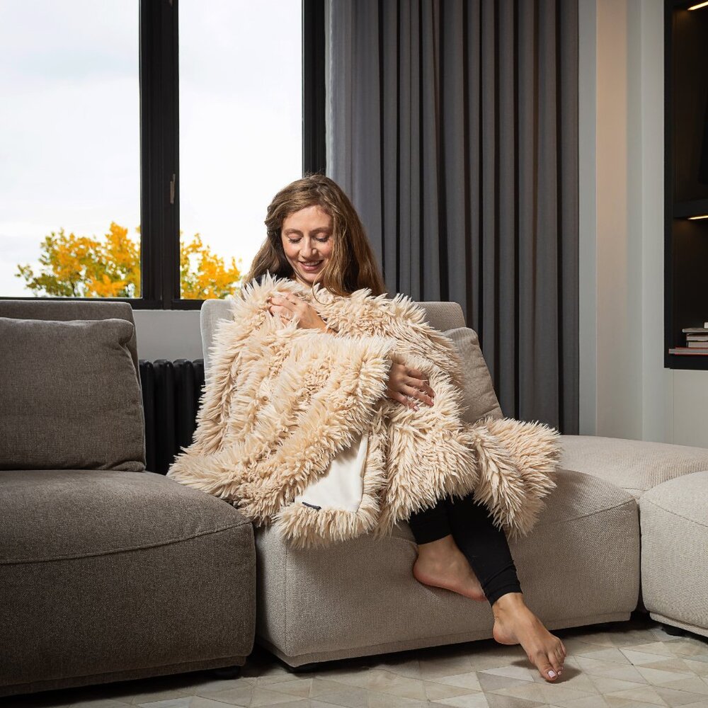 Luxe Home Decor Classic Faux Fur Throw | 1-Piece | Tibetan | 50"x60"